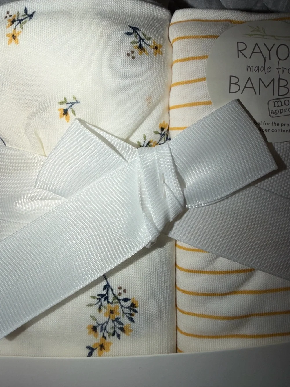 Milkberry Baby Rayon Swaddle Set - Cream & Yellow